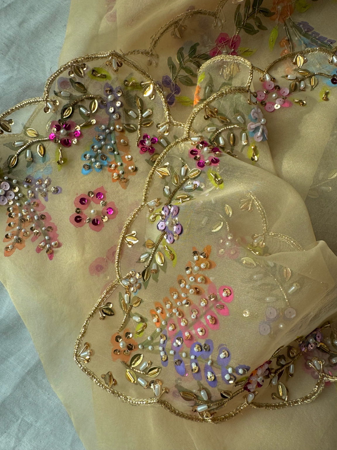 Makhan (مکھن) - Dupatta 💛