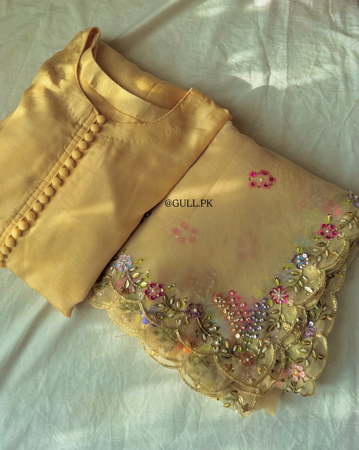 Makhan (مکھن) - Dupatta 💛