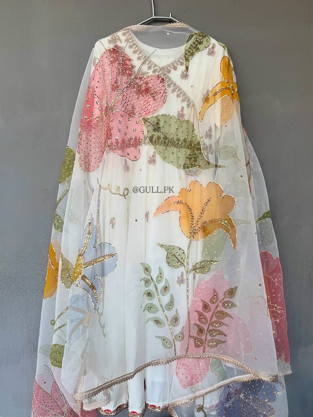 Gohar (گوہر) - Embellished Dupatta ✨