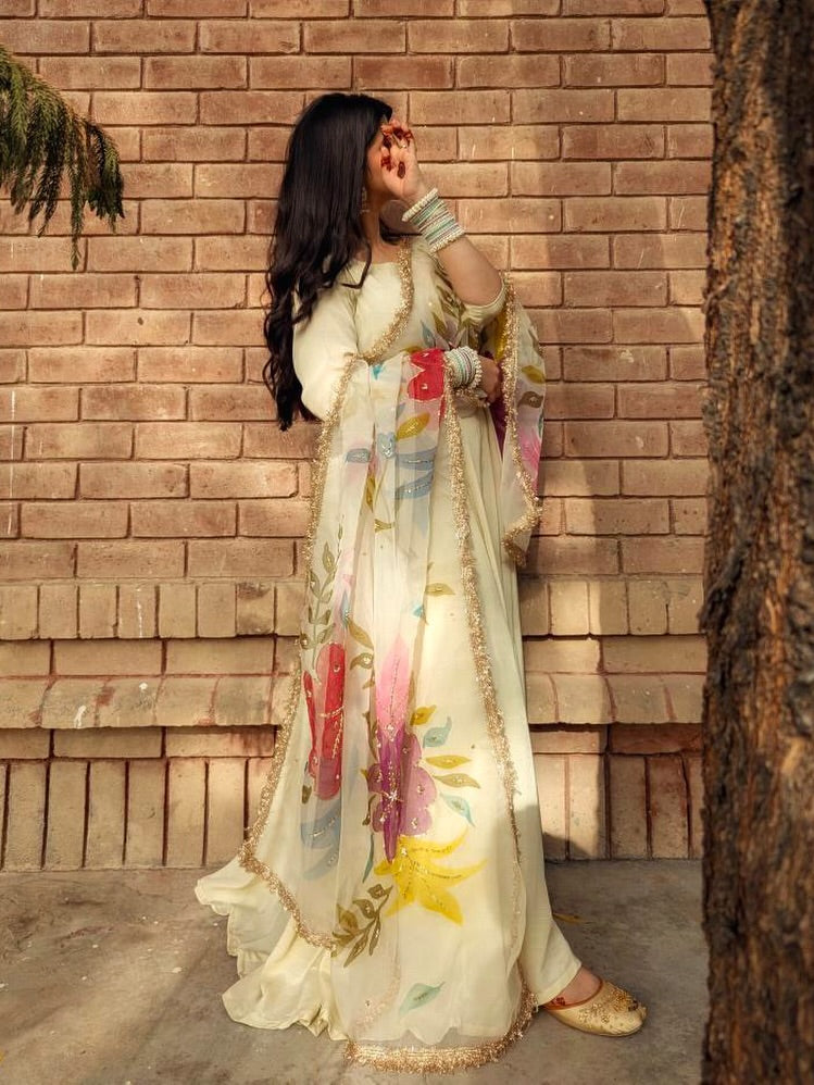 Chandni چاندنی